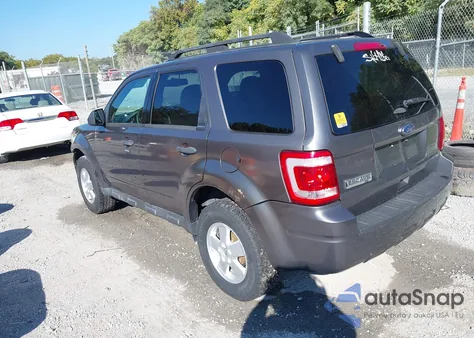 2012 Ford Escape Xlt z USA, uszkodzony, nr VIN 1FMCU9D74CKC35051